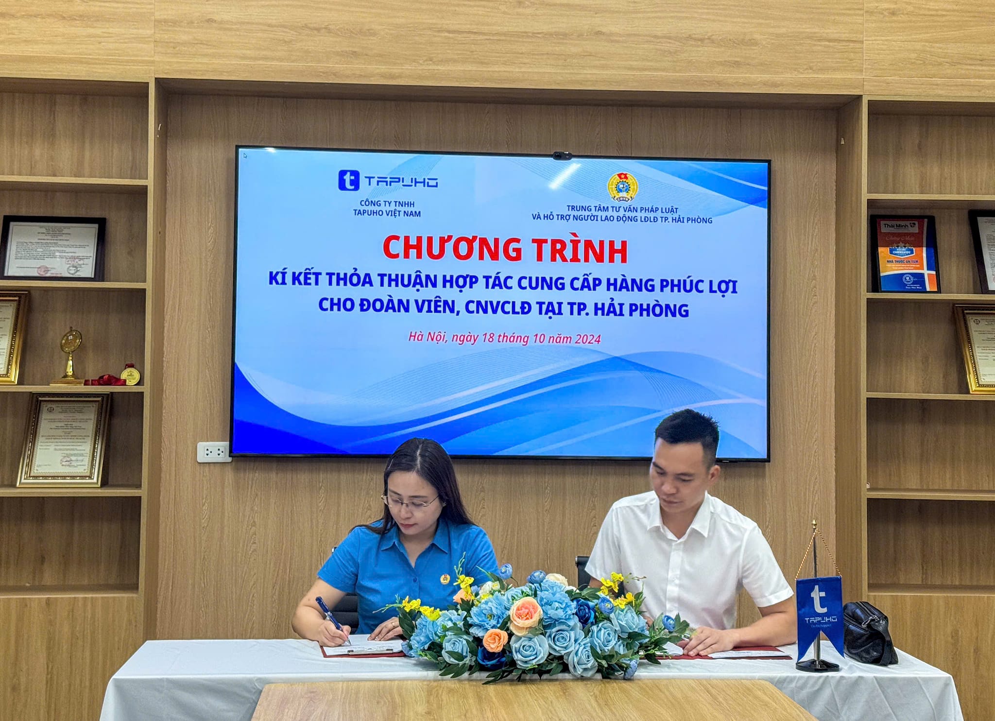 LỄ KÝ KẾT THỎA THUẬN HỢP TÁC CUNG CẤP HÀNG PHÚC LỢI CHO ĐOÀN VIÊN, CÔNG NHÂN VIÊN LAO ĐỘNG TẠI THÀNH PHỐ HẢI PHÒNG